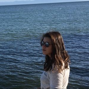 Meet your Posher, Samara